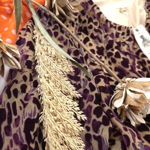 New Easel Purple Cream Leopard Print Sheer Textured Lined Womens Top Sz 1X - Picture 8 of 9